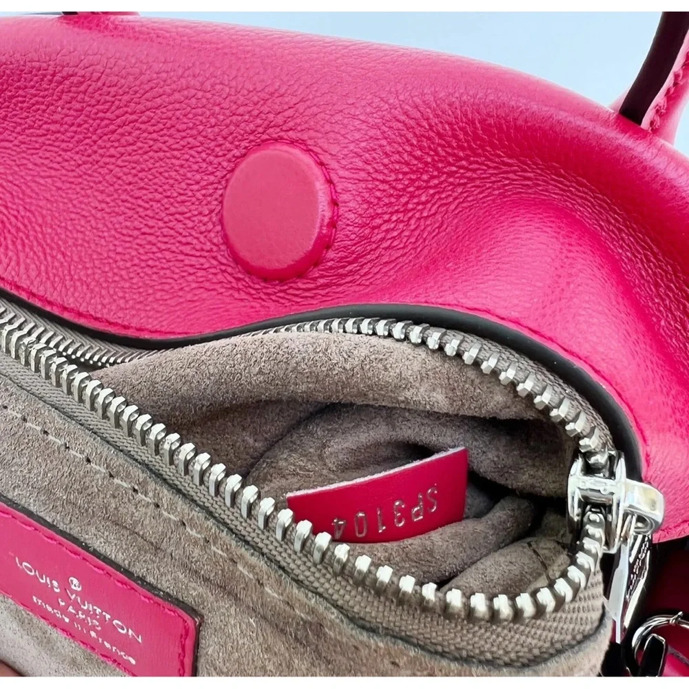 Louis Vuitton W Tote PM Satchel Crossbody Monogram Tuffetage Franboise Red - Picture 10 of 10